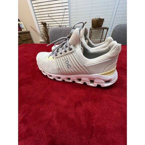 On Cloudswift Women’s Road Running Shoes Size 8.5 White Limelight Yellow Lace Up - Picture 4 of 13